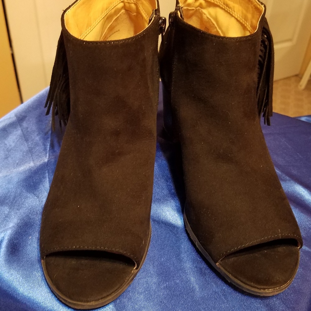 Ankle boots